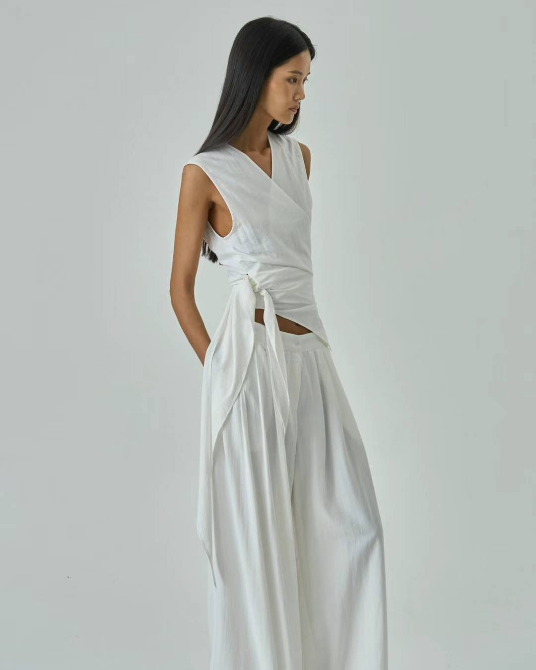 Remi White Pleated Trousers