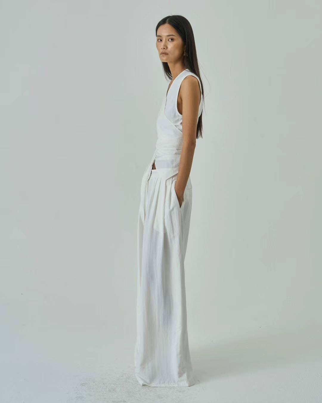 Remi White Pleated Trousers