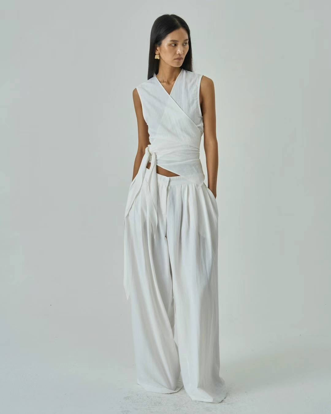 Remi White Pleated Trousers